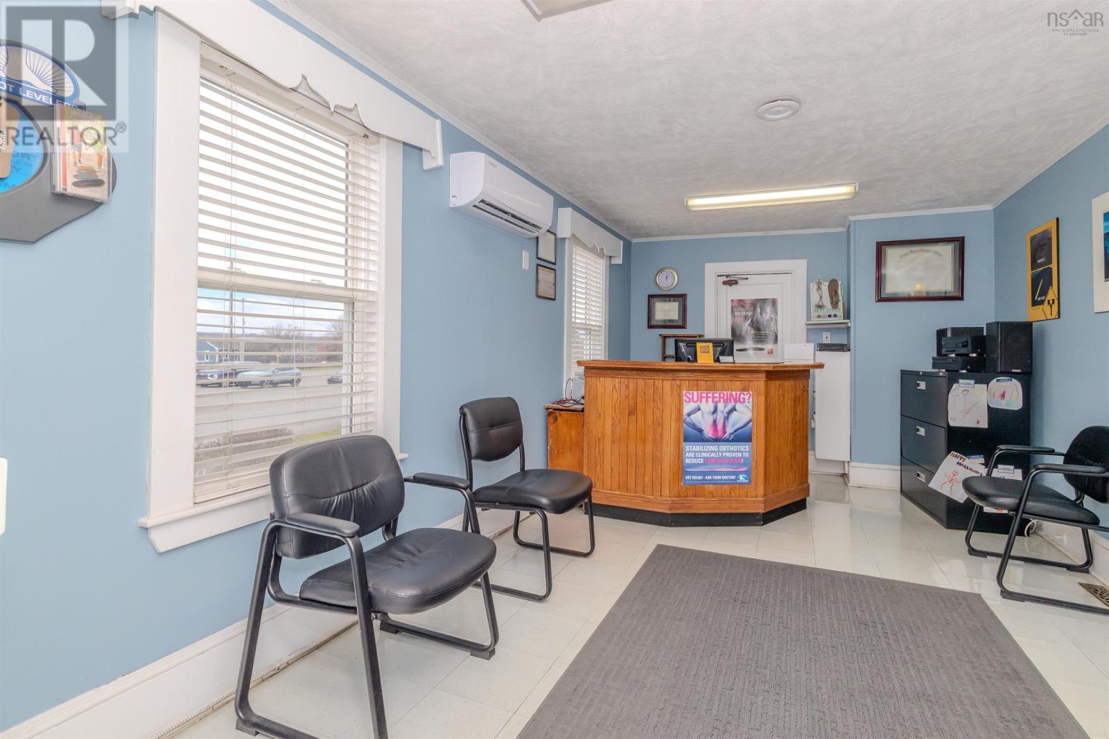 1154 Kings Road Property Photo 4