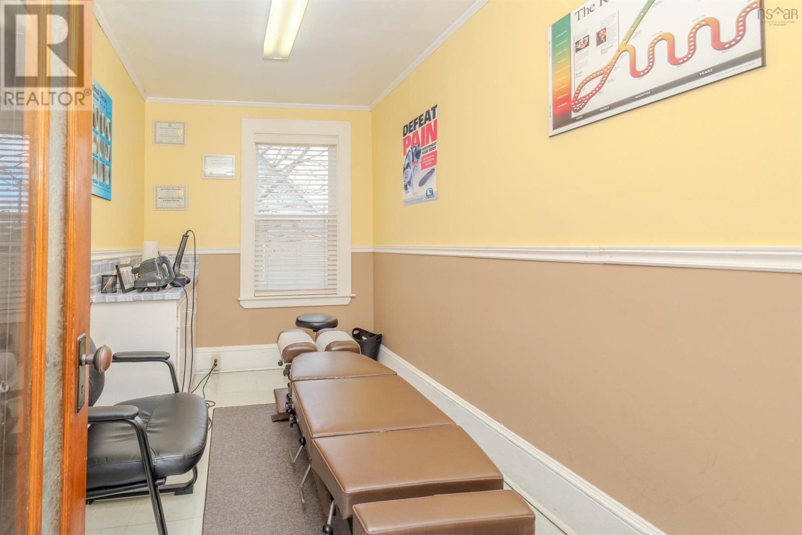 1154 Kings Road Property Photo 19