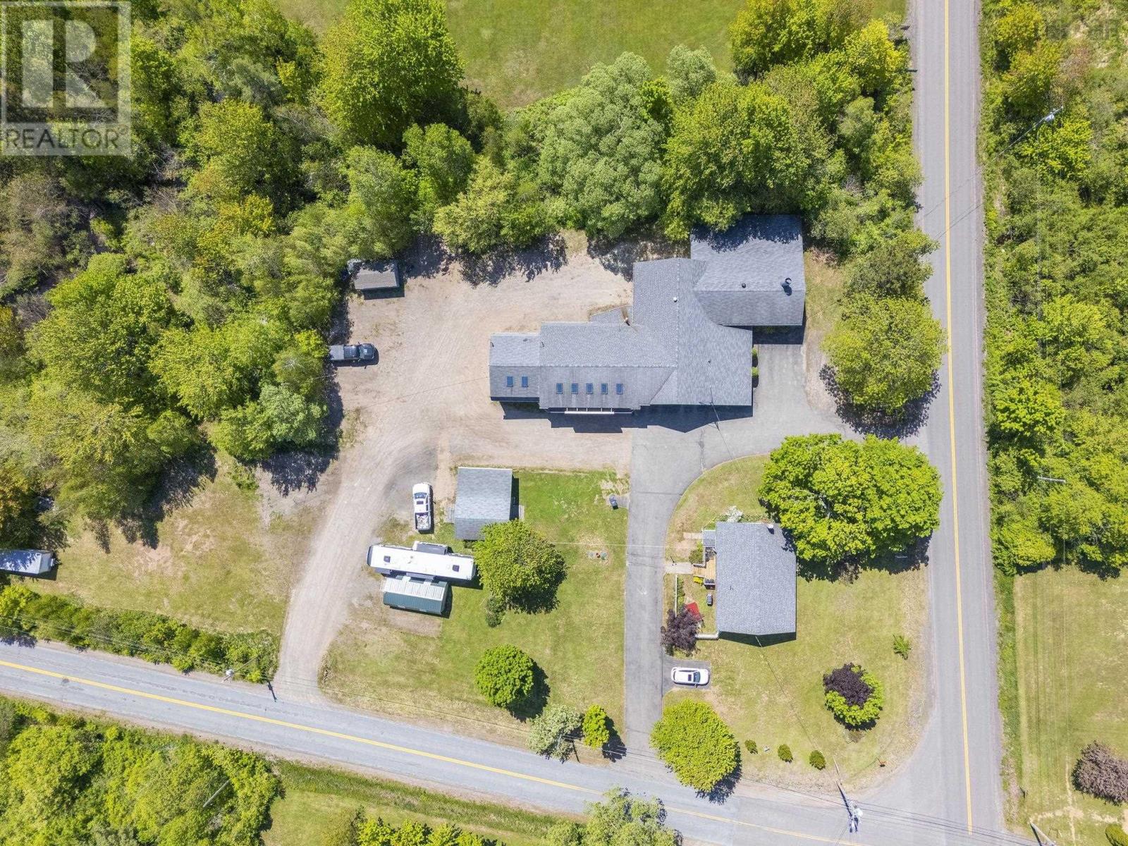 1878 Torbrook Road Property Photo 4