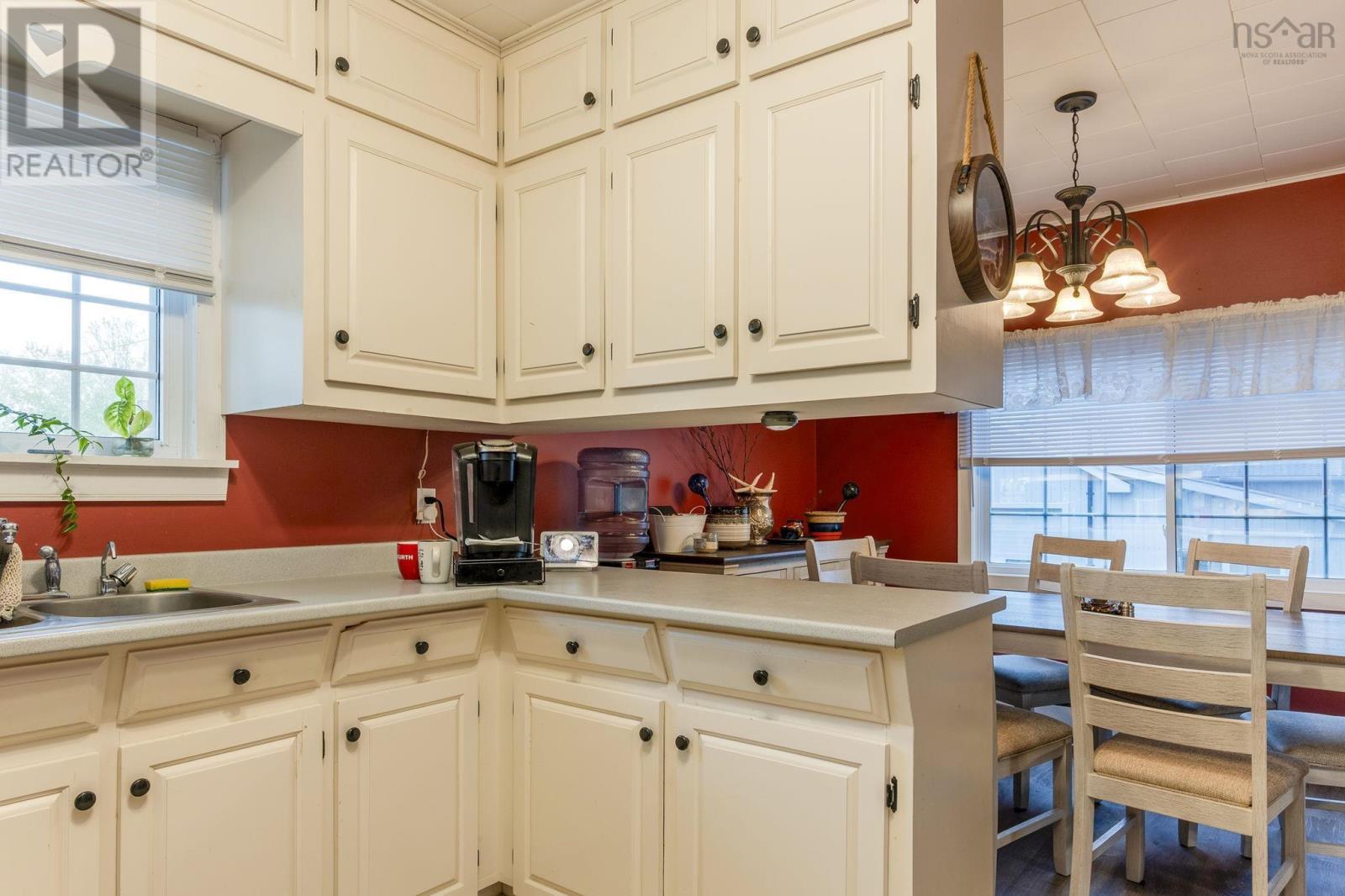 1878 Torbrook Road Property Photo 15