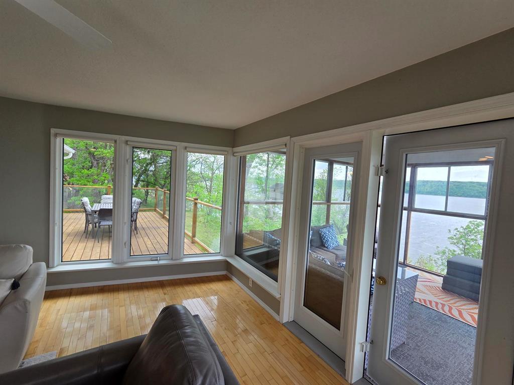9764 Oak Drive Property Photo 11