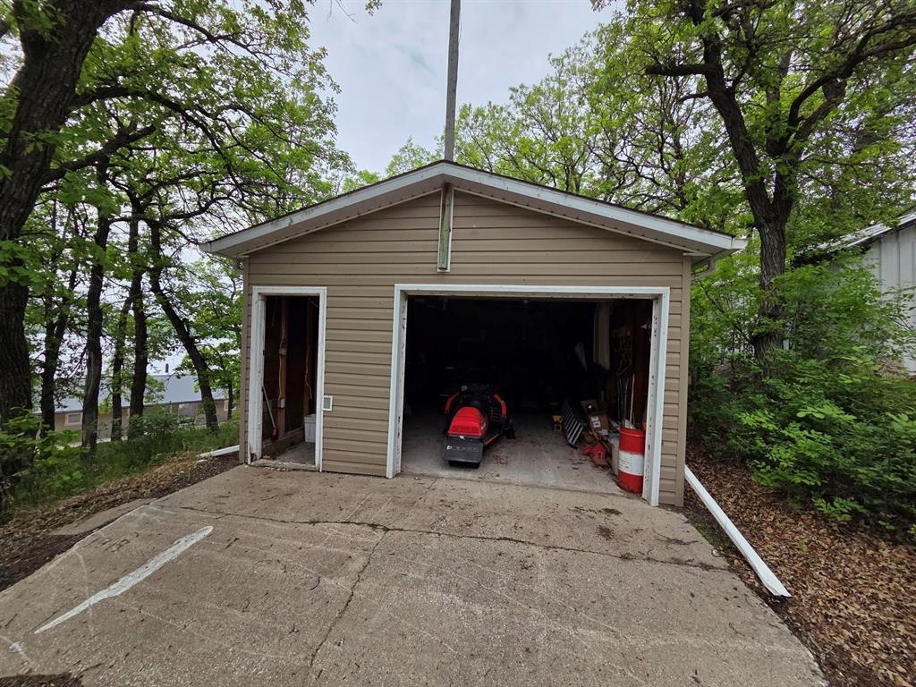 9764 Oak Drive Property Photo 33