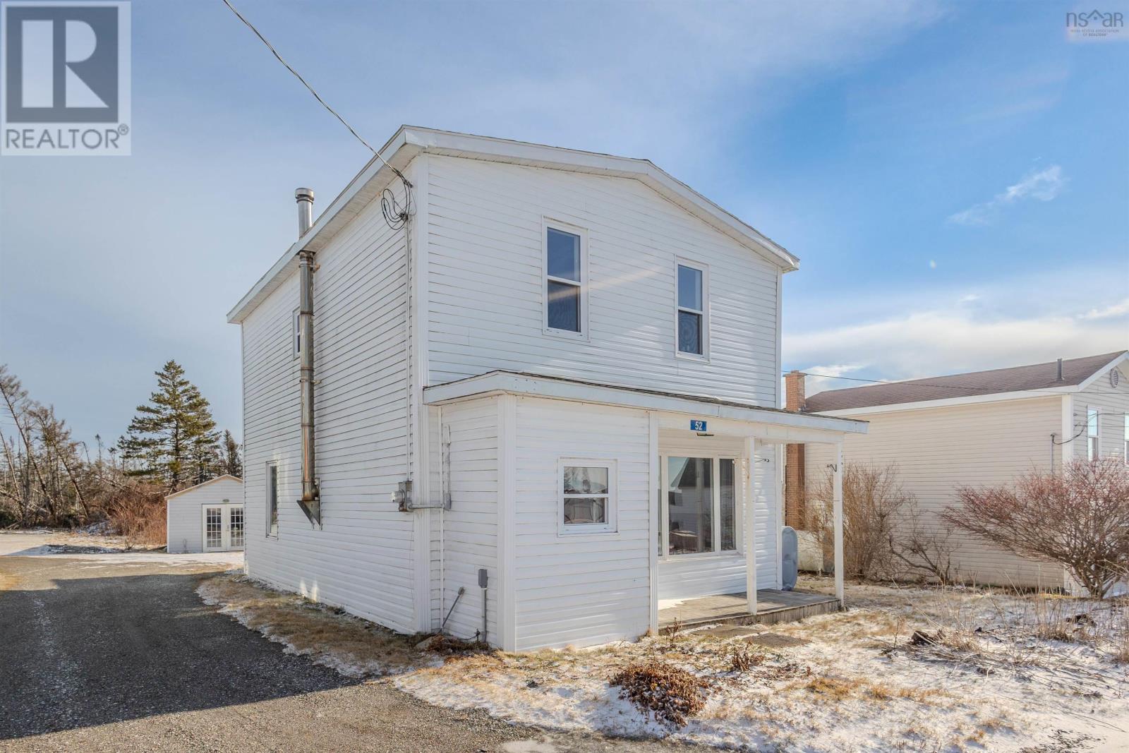 52 Pepperell Street Property Photo 3