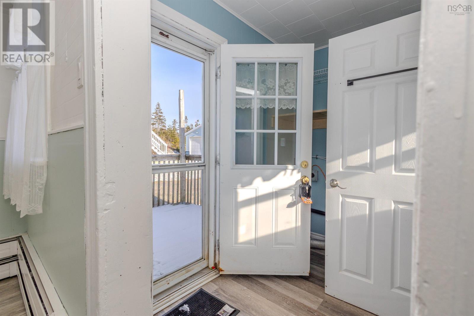 52 Pepperell Street Property Photo 14