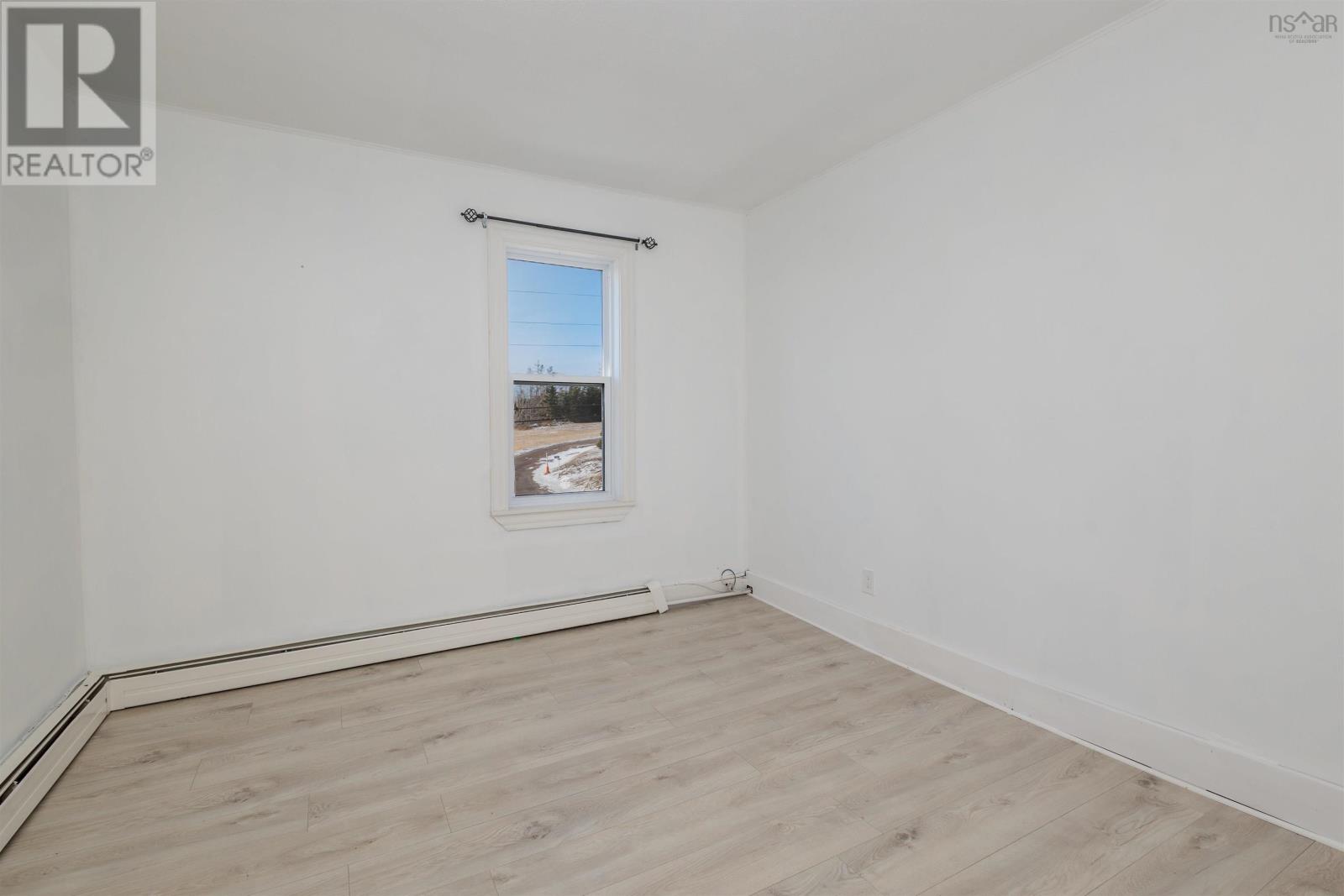 52 Pepperell Street Property Photo 34