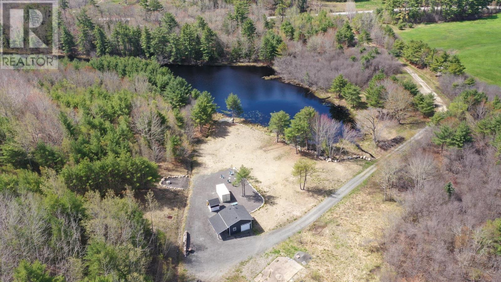 9374 Highway 8 Property Photo 4