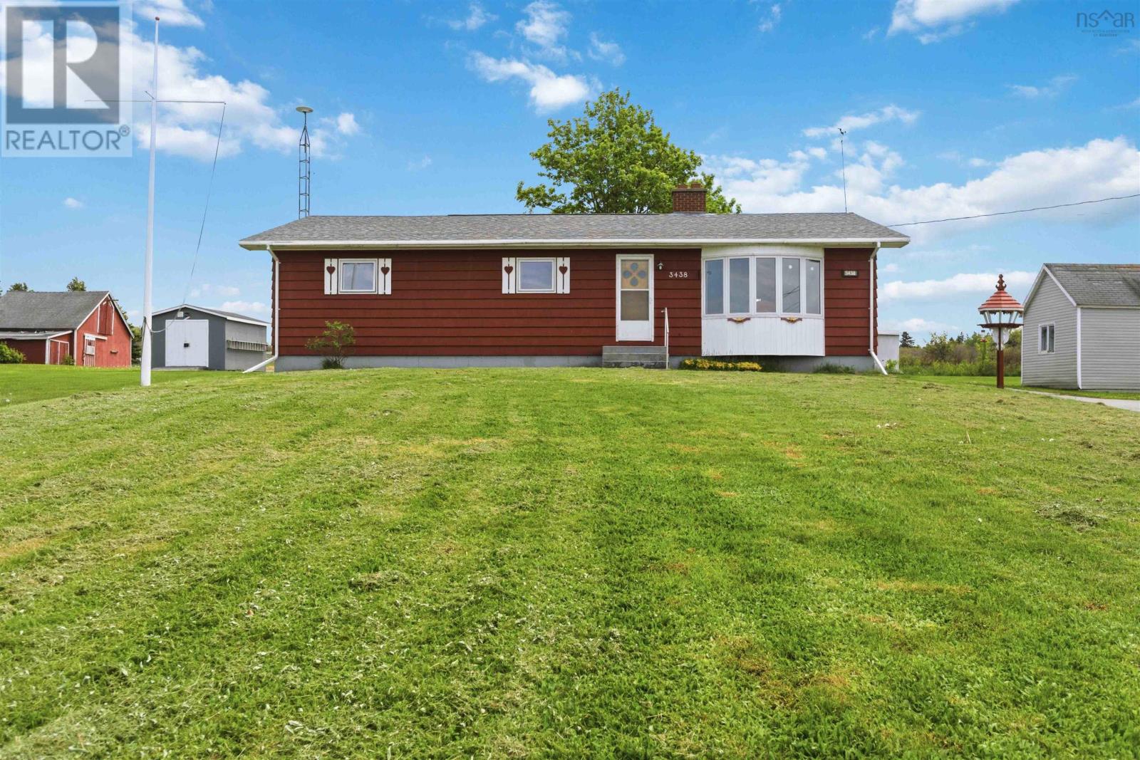 3438 Highway 1 Property Photo 1
