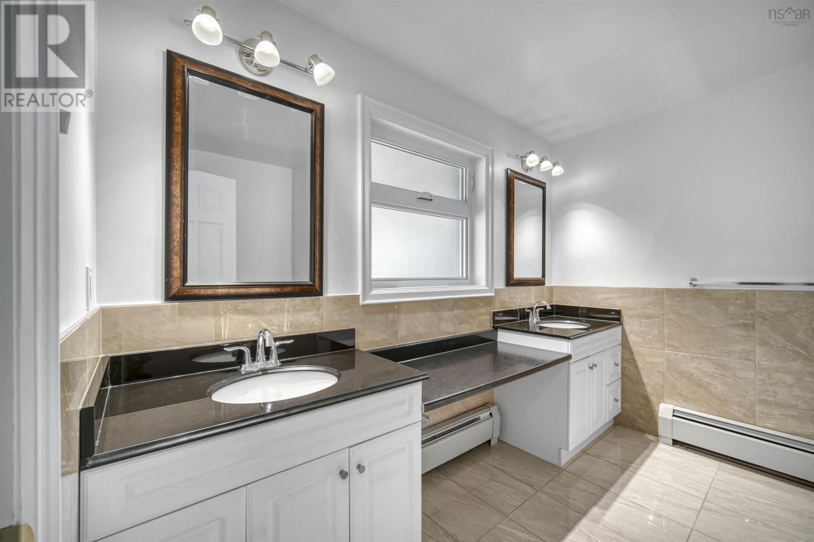 1007 Waverley Road Property Photo 27