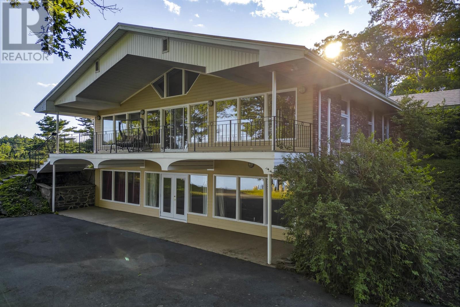 1007 Waverley Road Property Photo 32