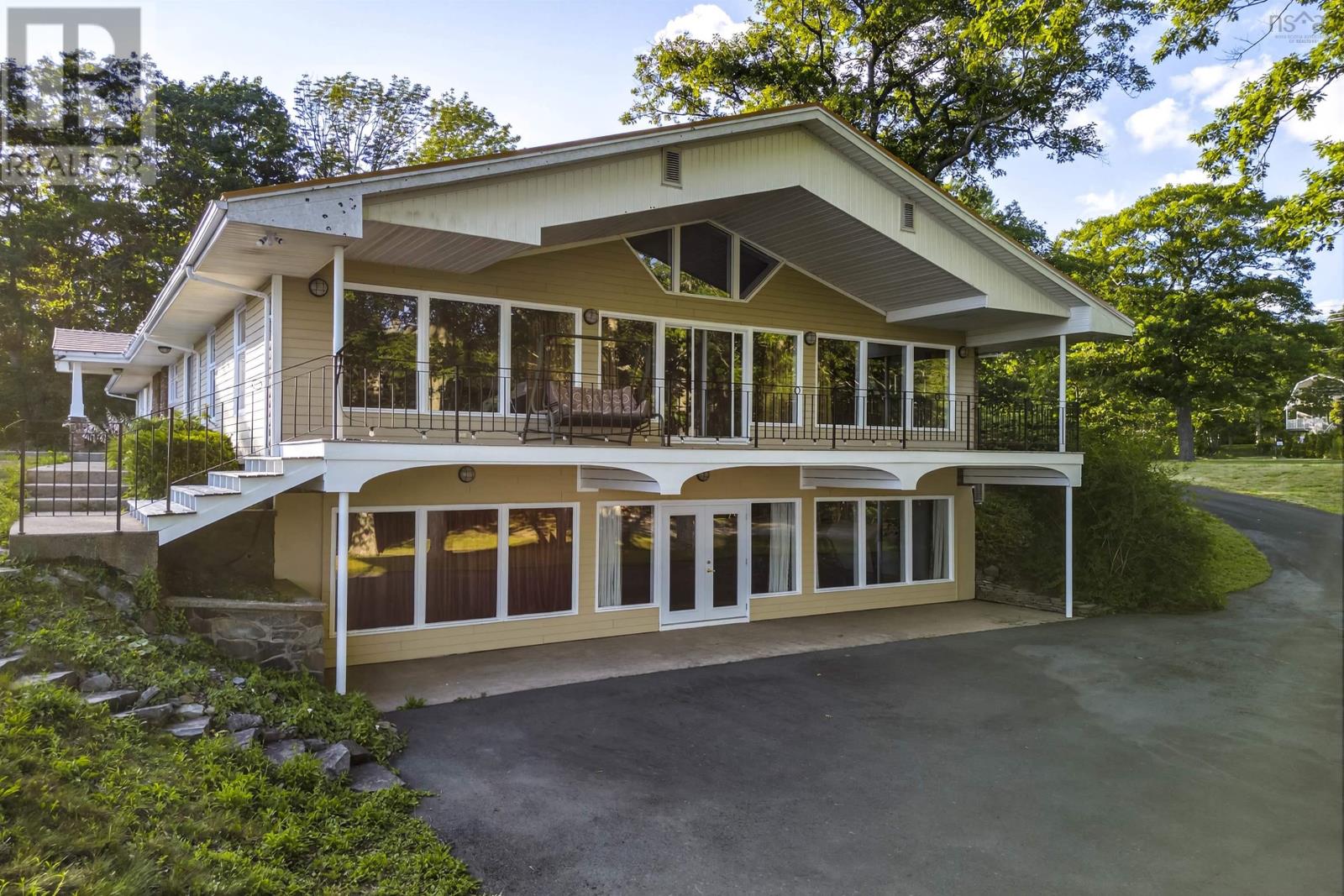 1007 Waverley Road Property Photo 33