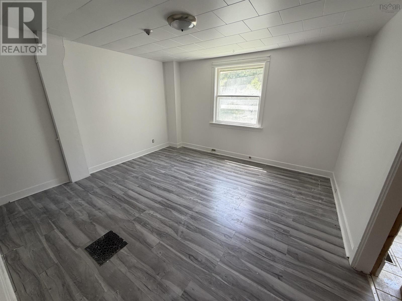 4014 Highway 236 Property Photo 8
