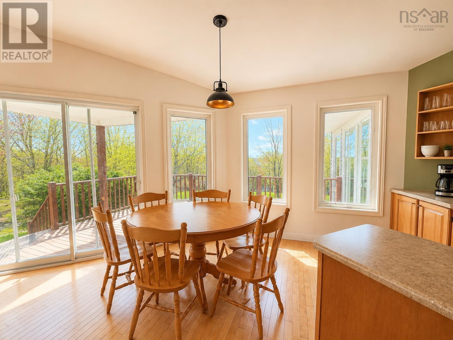 10797 Highway 105 Property Photo 8
