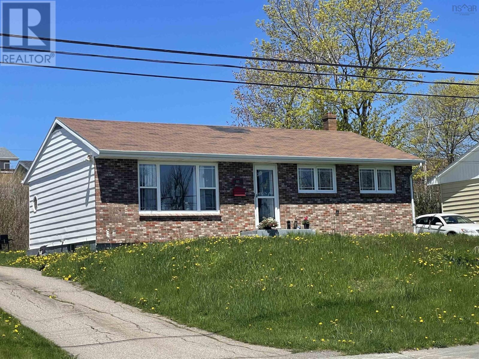 91 Meech Avenue
