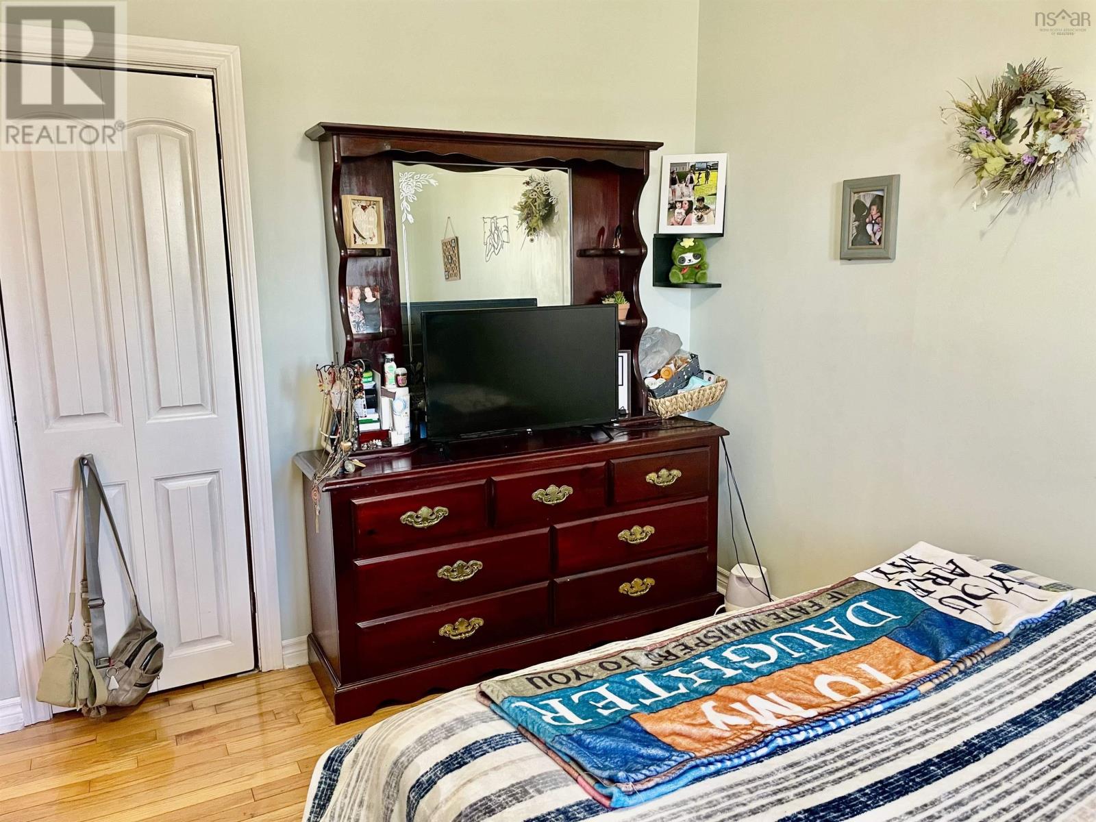 91 Meech Avenue Property Photo 14
