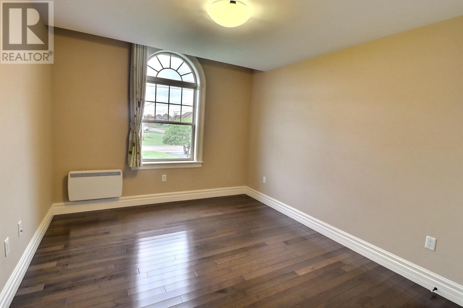 65 Southampton Drive Property Photo 8