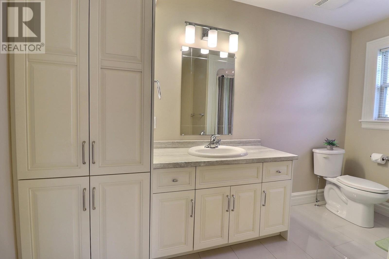 65 Southampton Drive Property Photo 19