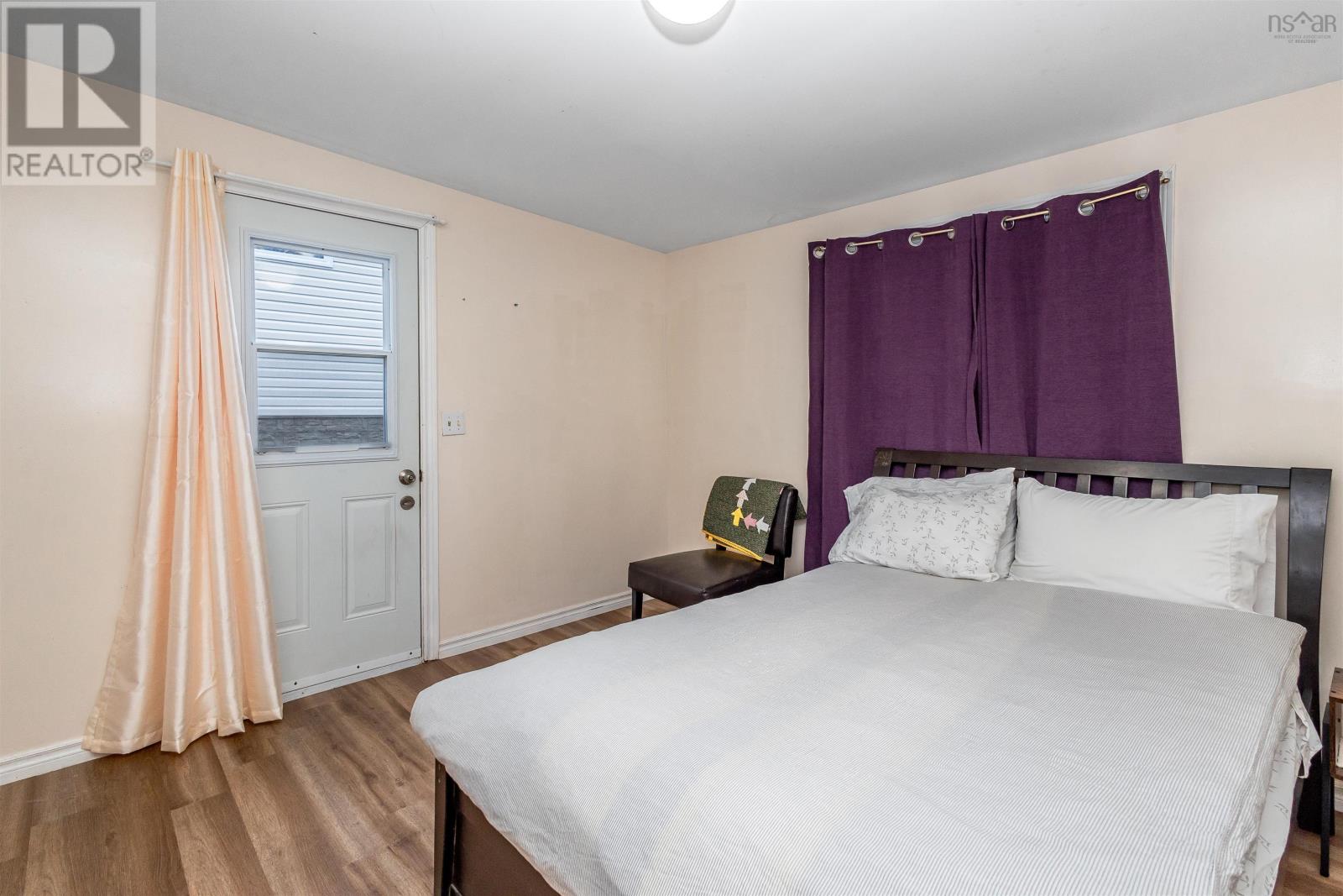14 Catherine Street Property Photo 9
