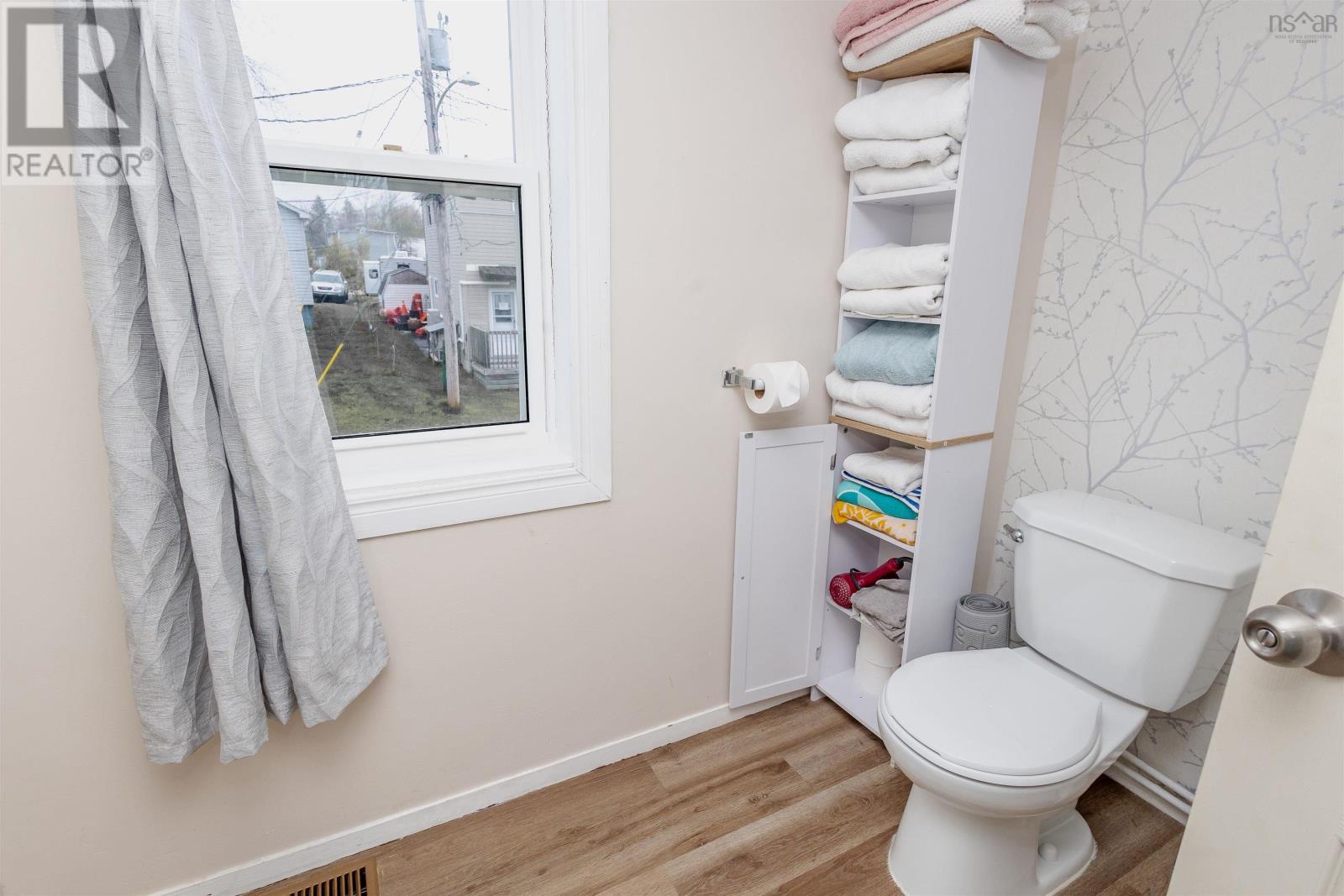 14 Catherine Street Property Photo 22