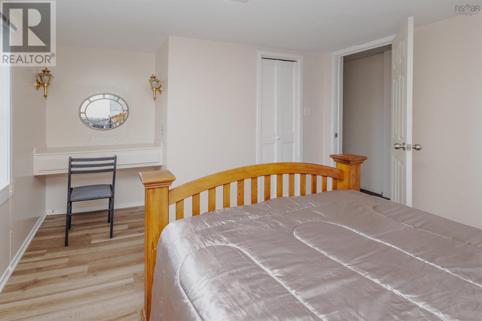 14 Catherine Street Property Photo 28