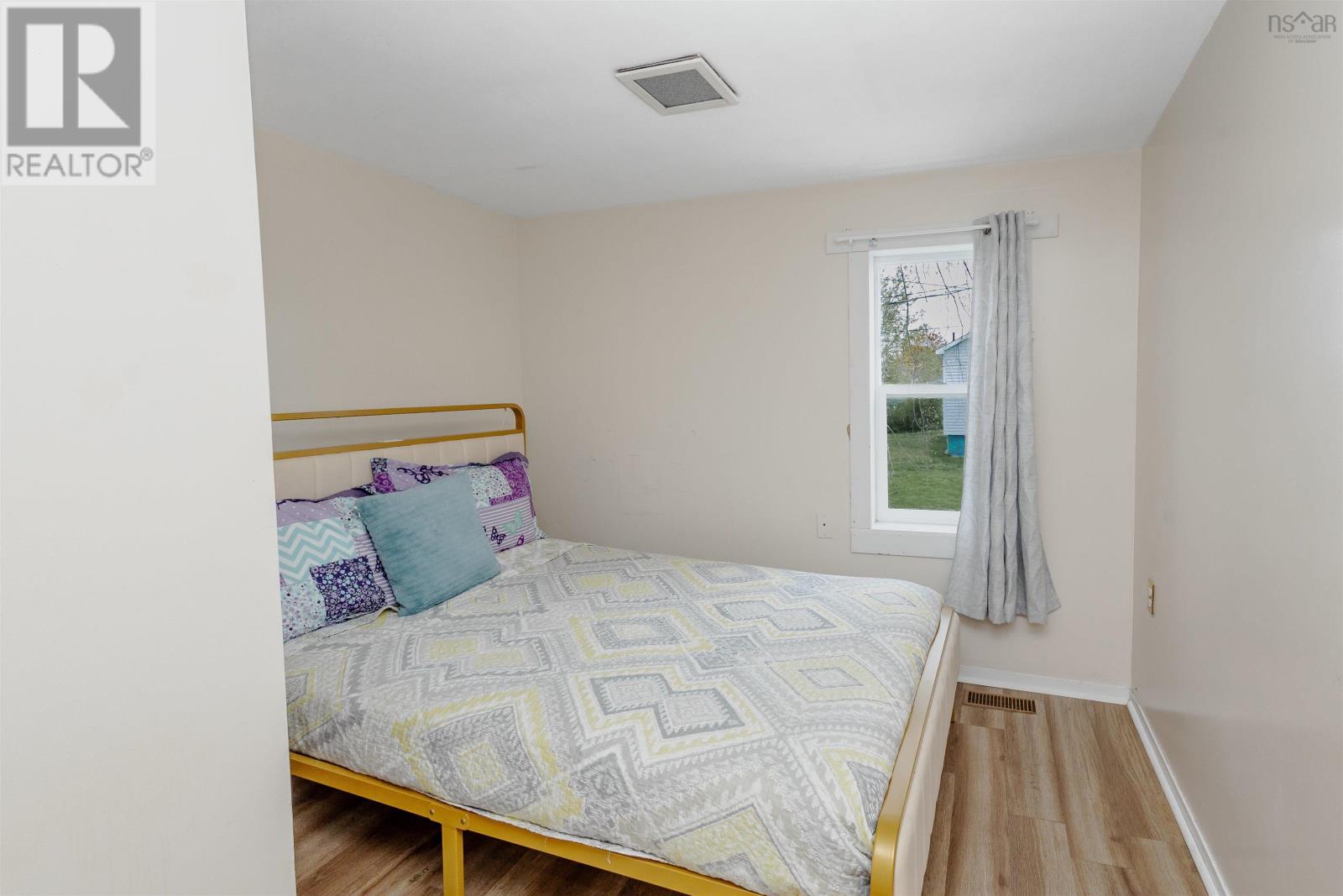 14 Catherine Street Property Photo 32