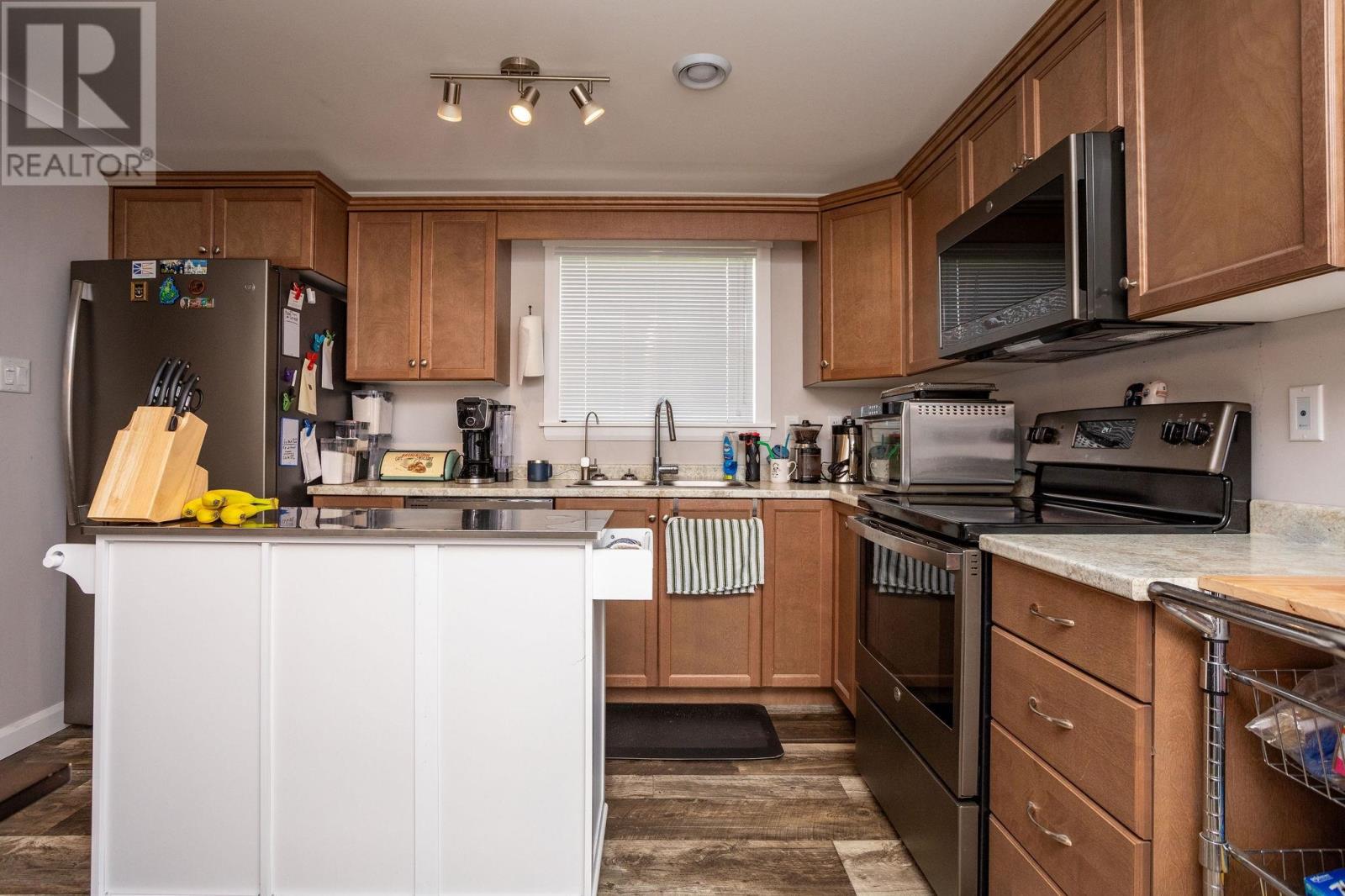 6 Spring Street Property Photo 3