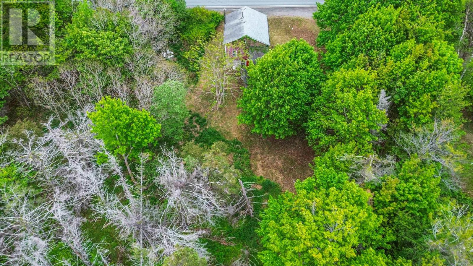 8721 Highway 101 Property Photo 4