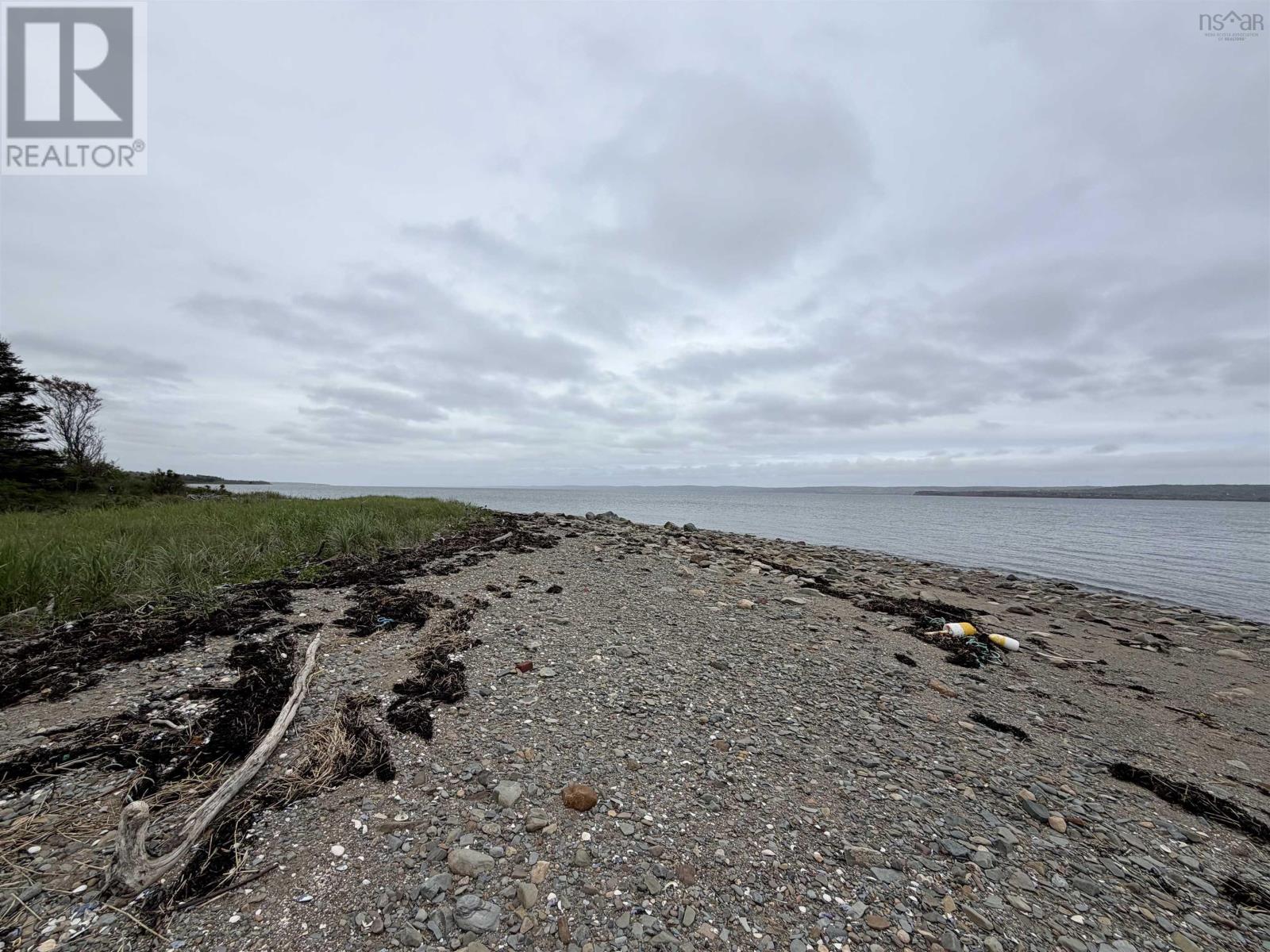 8721 Highway 101 Property Photo 40