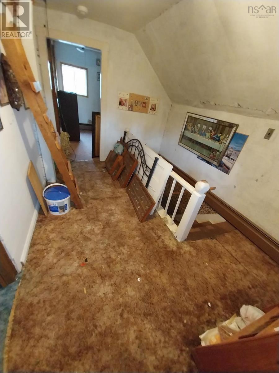 102 Highway 8 Property Photo 11