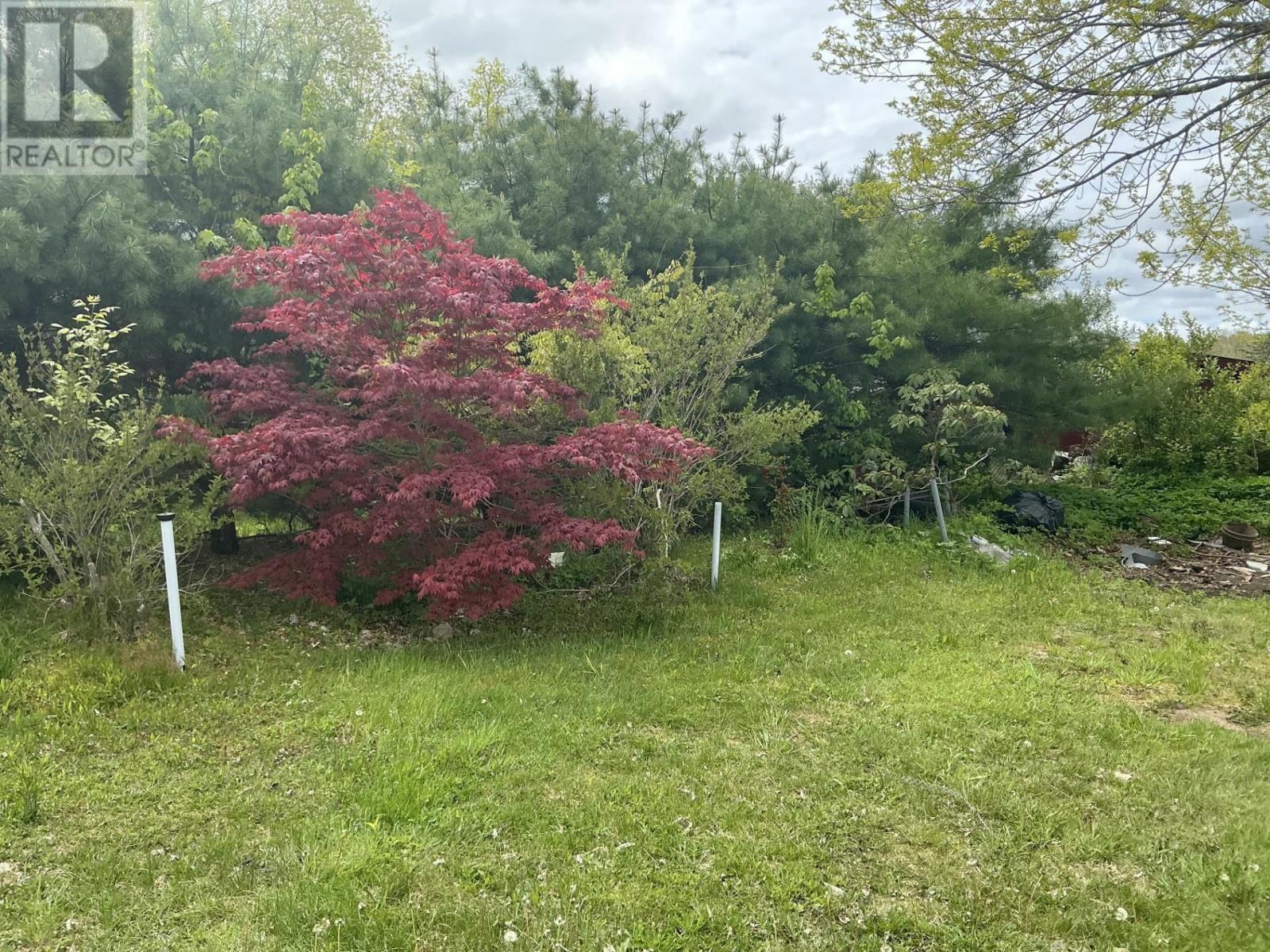 102 Highway 8 Property Photo 27