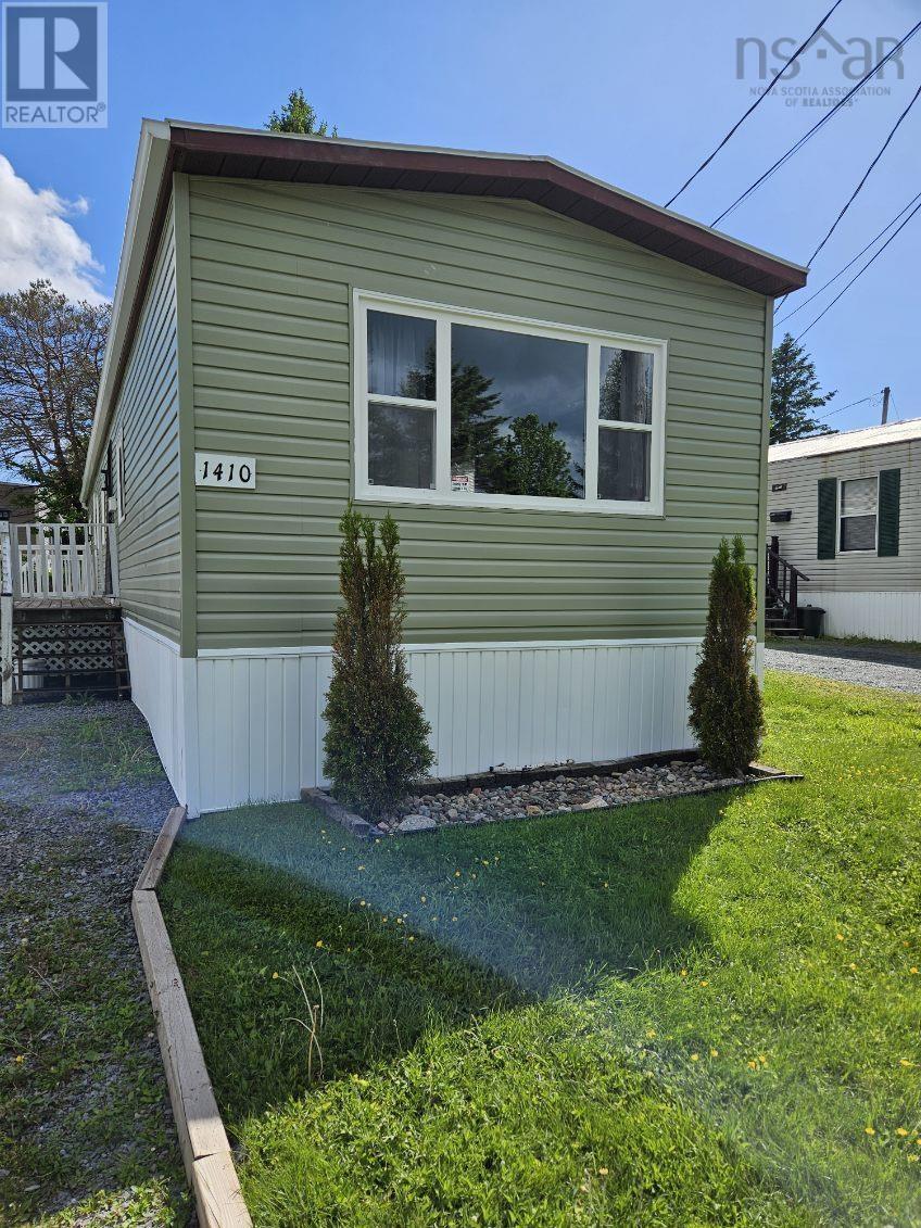 1410 Duck Pond Drive