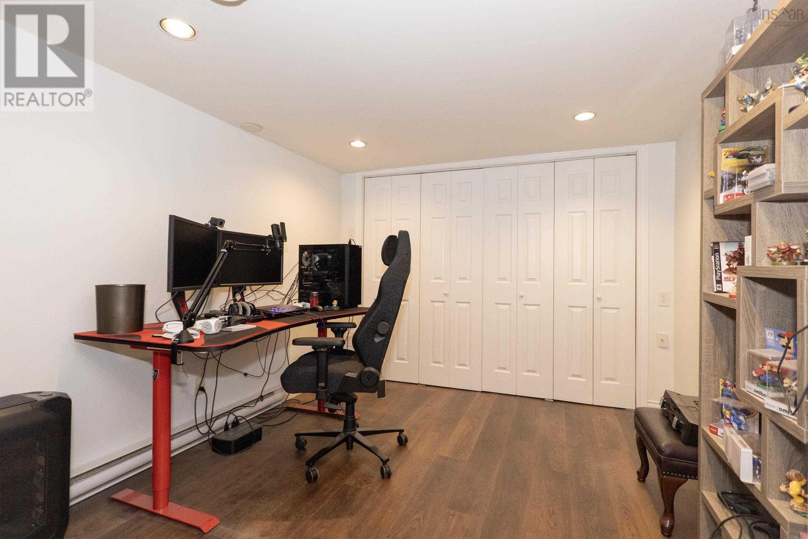 2 Lamy Street Property Photo 30