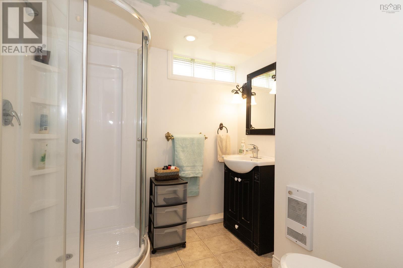 2 Lamy Street Property Photo 33