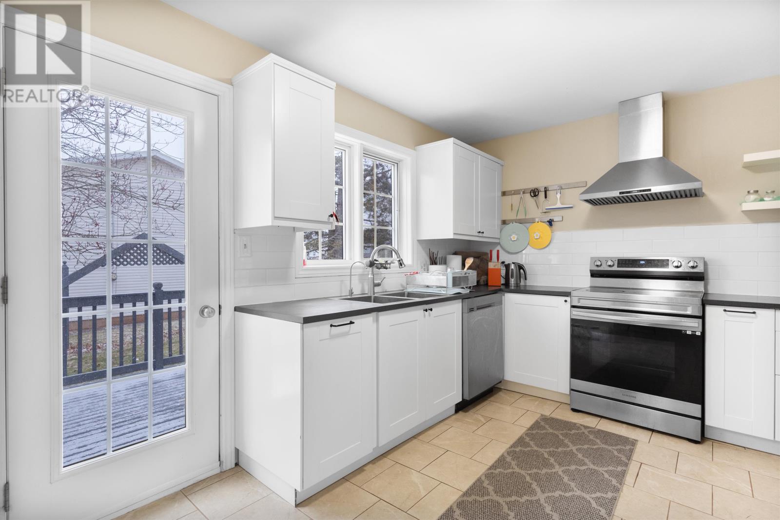 42 Cortland Street Street Property Photo 12