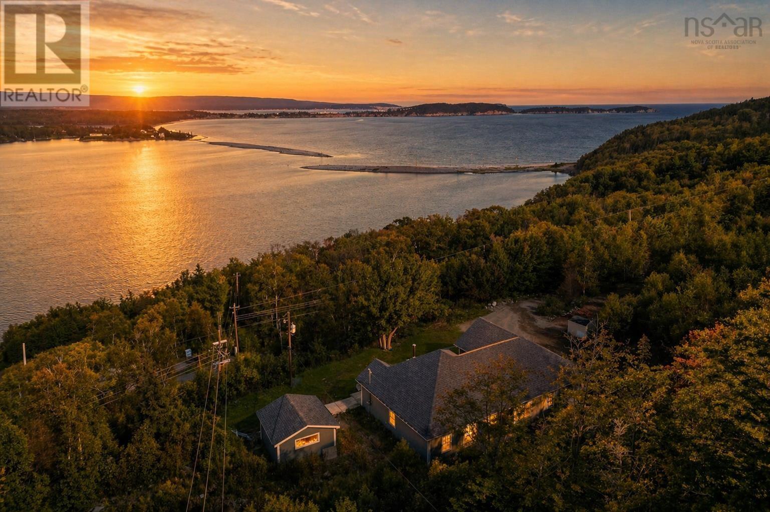 39170 Cabot Trail Road Property Photo 1