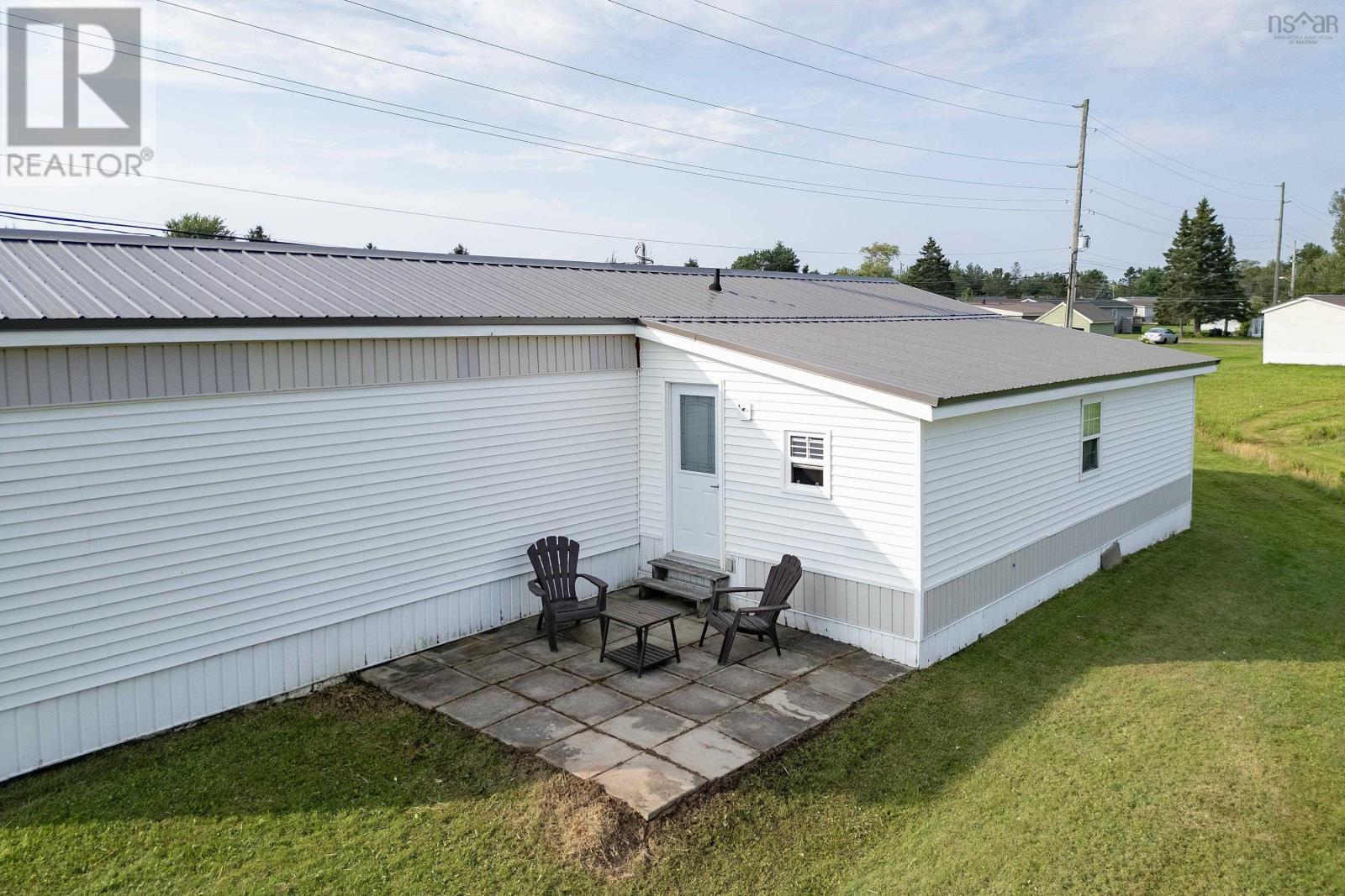16 Lorne Crescent Property Photo 4