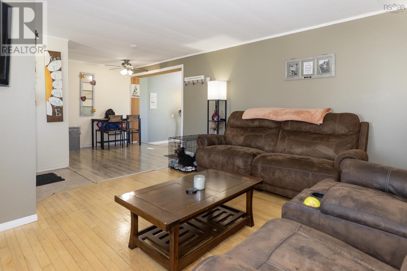 16 Lorne Crescent Property Photo 8