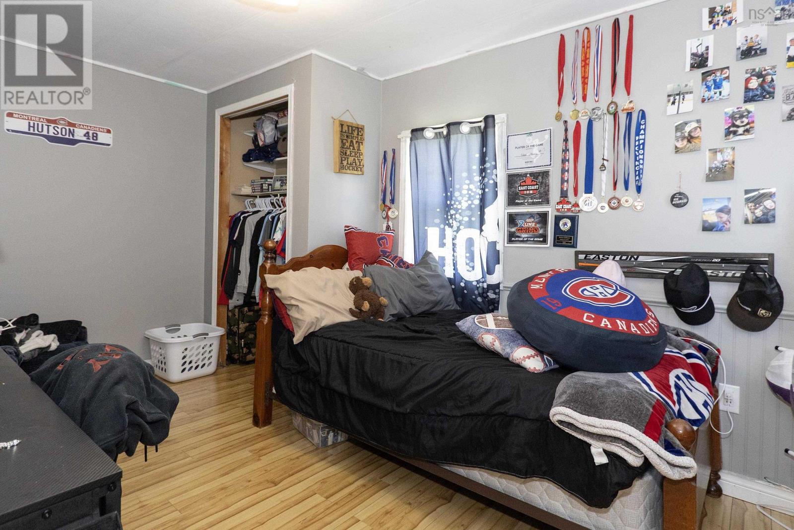 16 Lorne Crescent Property Photo 24