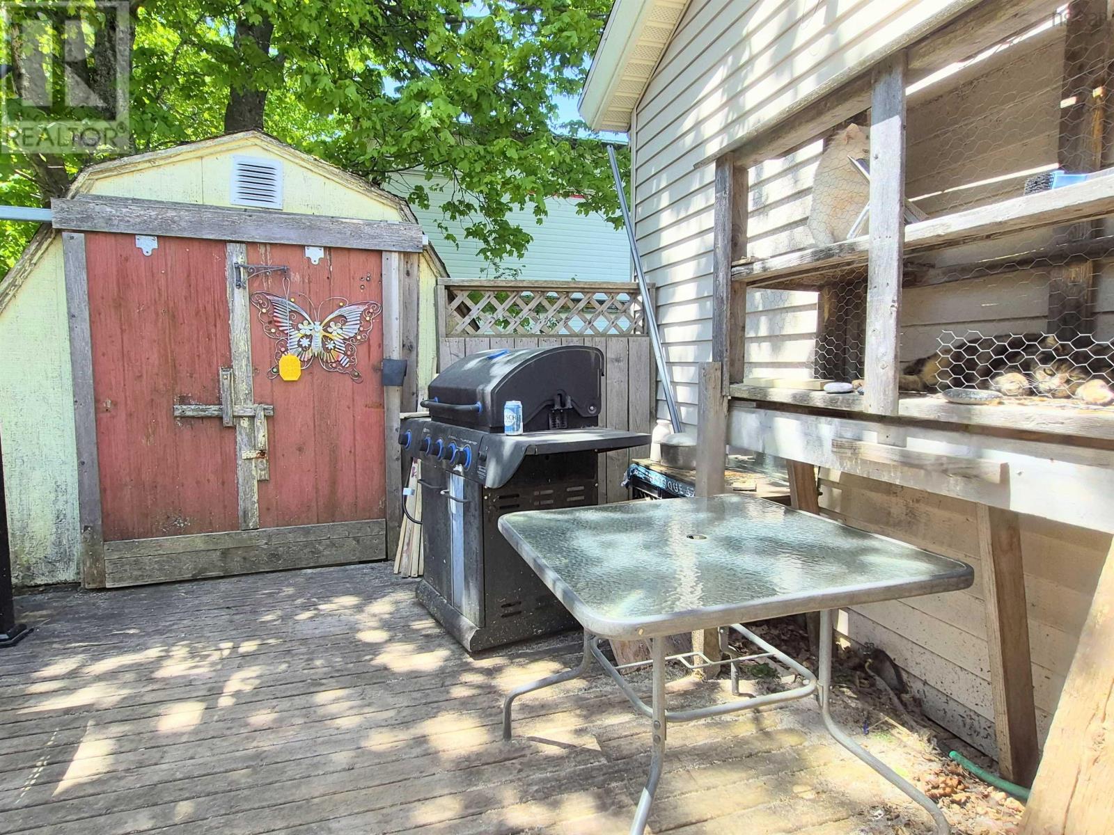 121 Main Street Property Photo 11