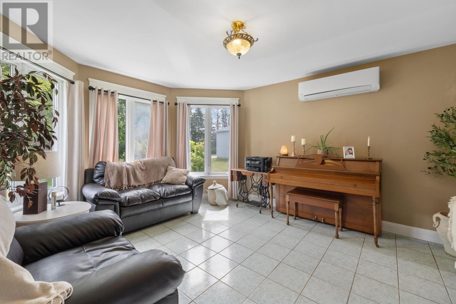 25 Arnolds Lane Property Photo 15