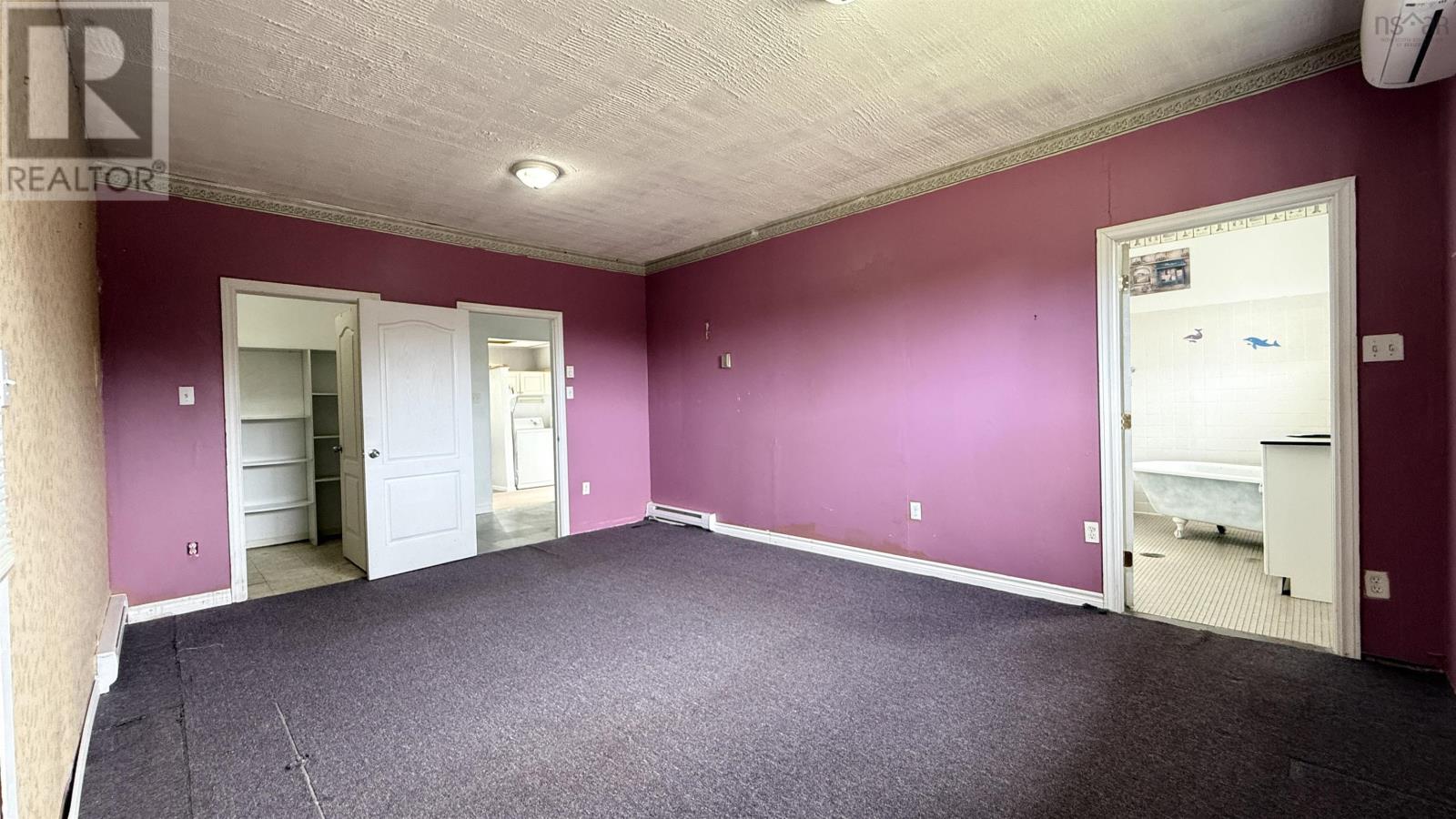 16989 Highway 7 Property Photo 10