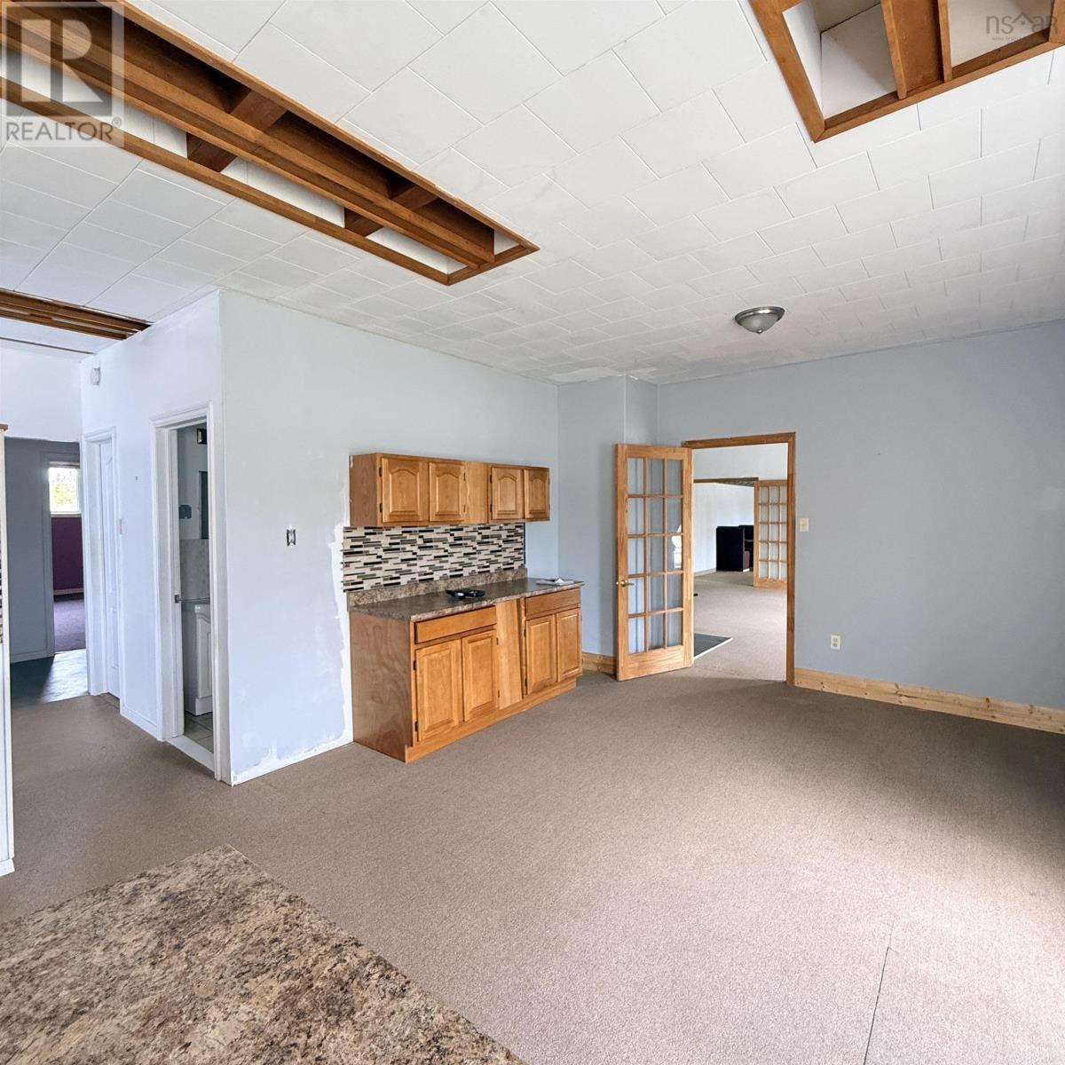 16989 Highway 7 Property Photo 20