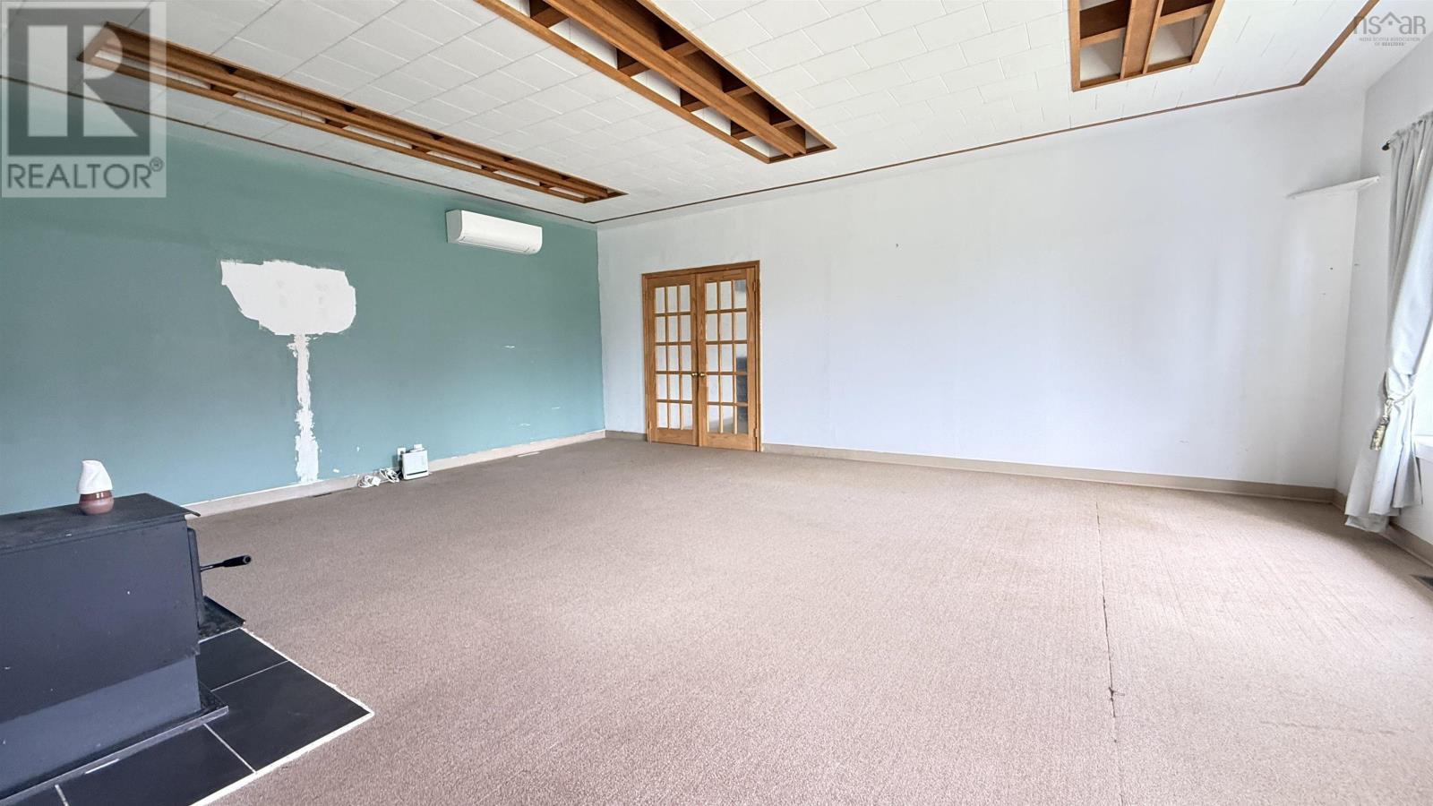 16989 Highway 7 Property Photo 34