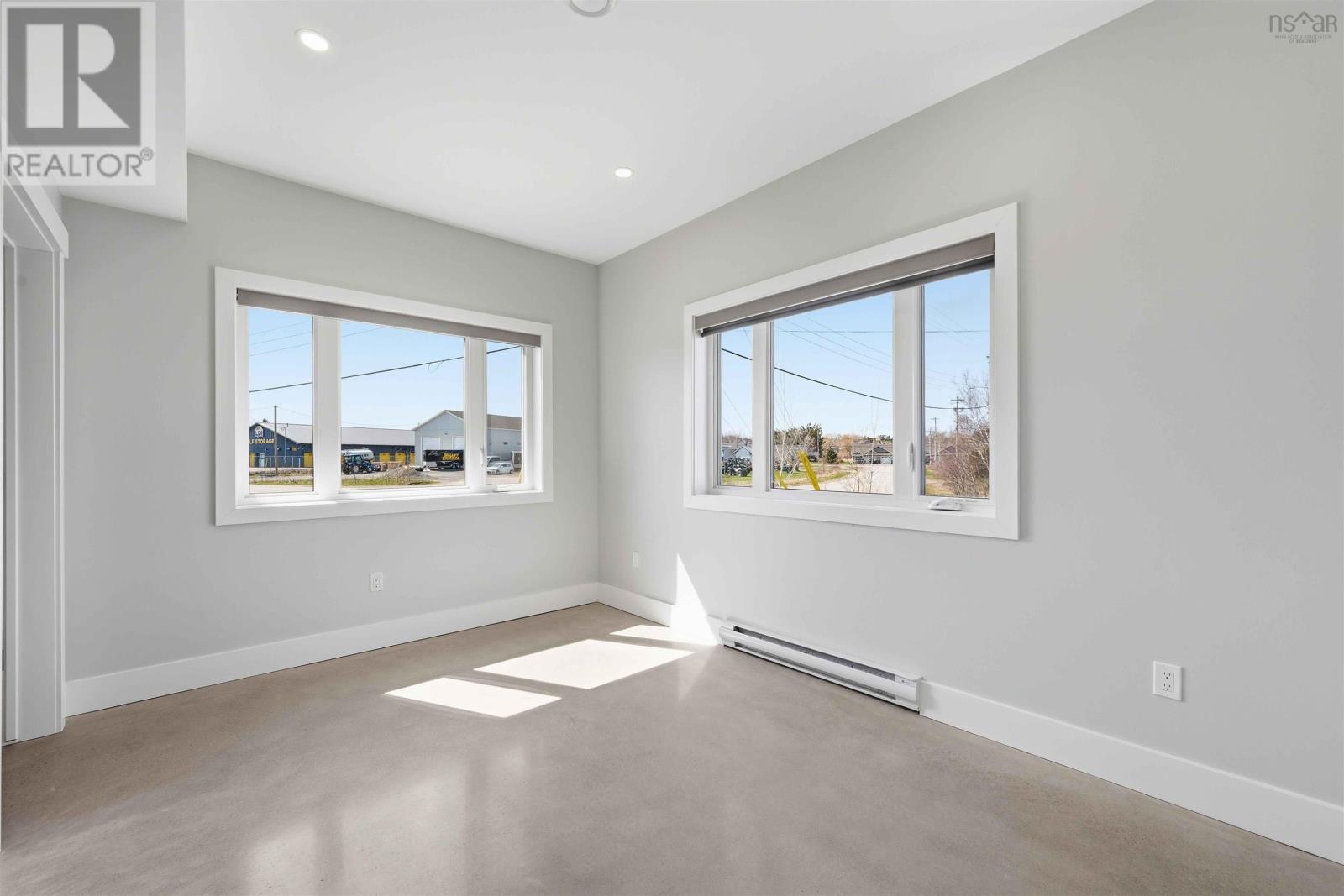 1200 Parkway Drive Property Photo 6