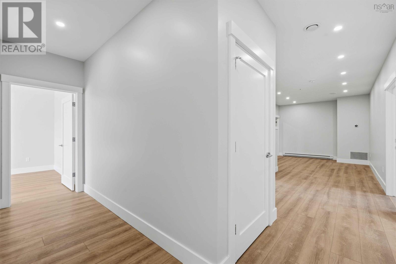 1200 Parkway Drive Property Photo 17