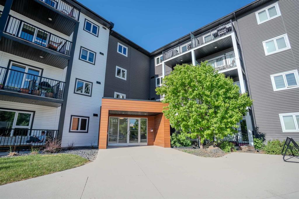221 545 Dale Boulevard Property Photo 1