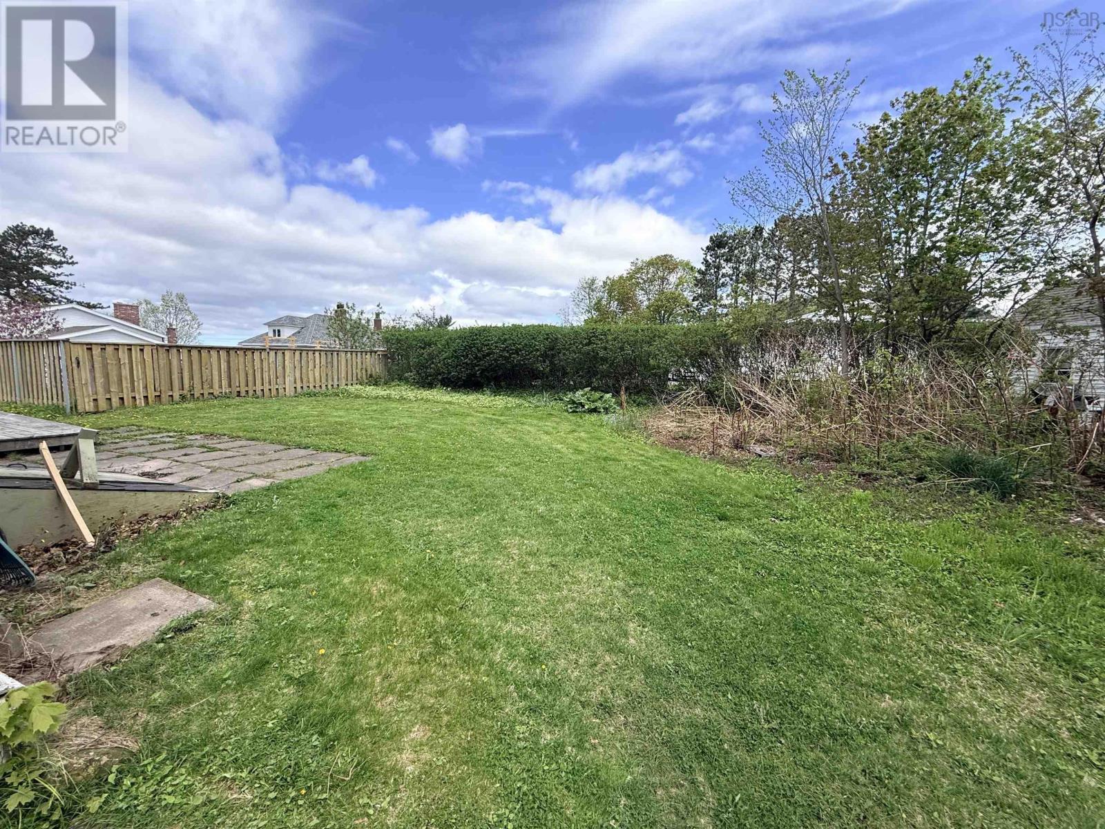 242 Fraser Street Property Photo 6
