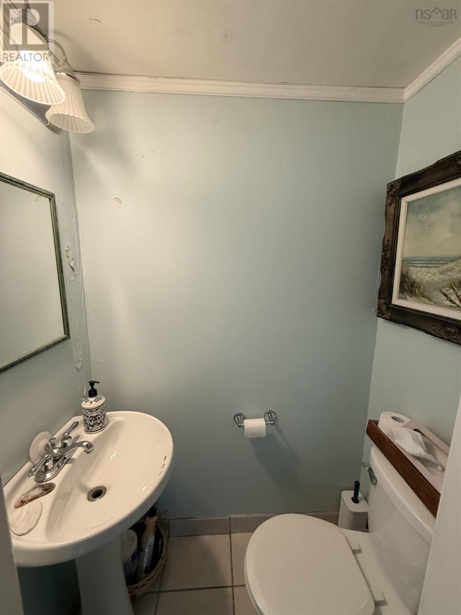 242 Fraser Street Property Photo 17