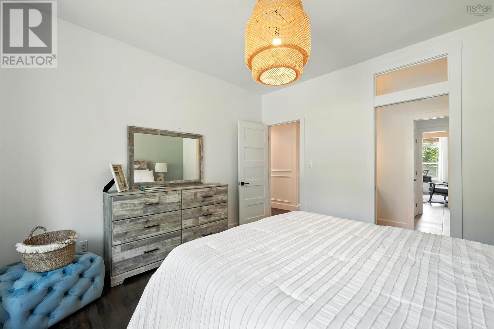 261 Aberdeen Drive Property Photo 23