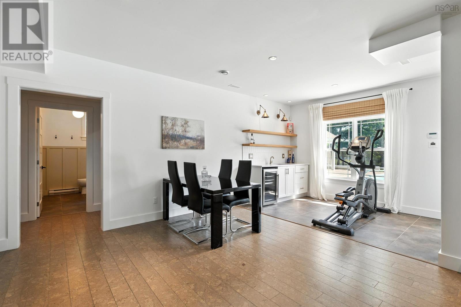 261 Aberdeen Drive Property Photo 29