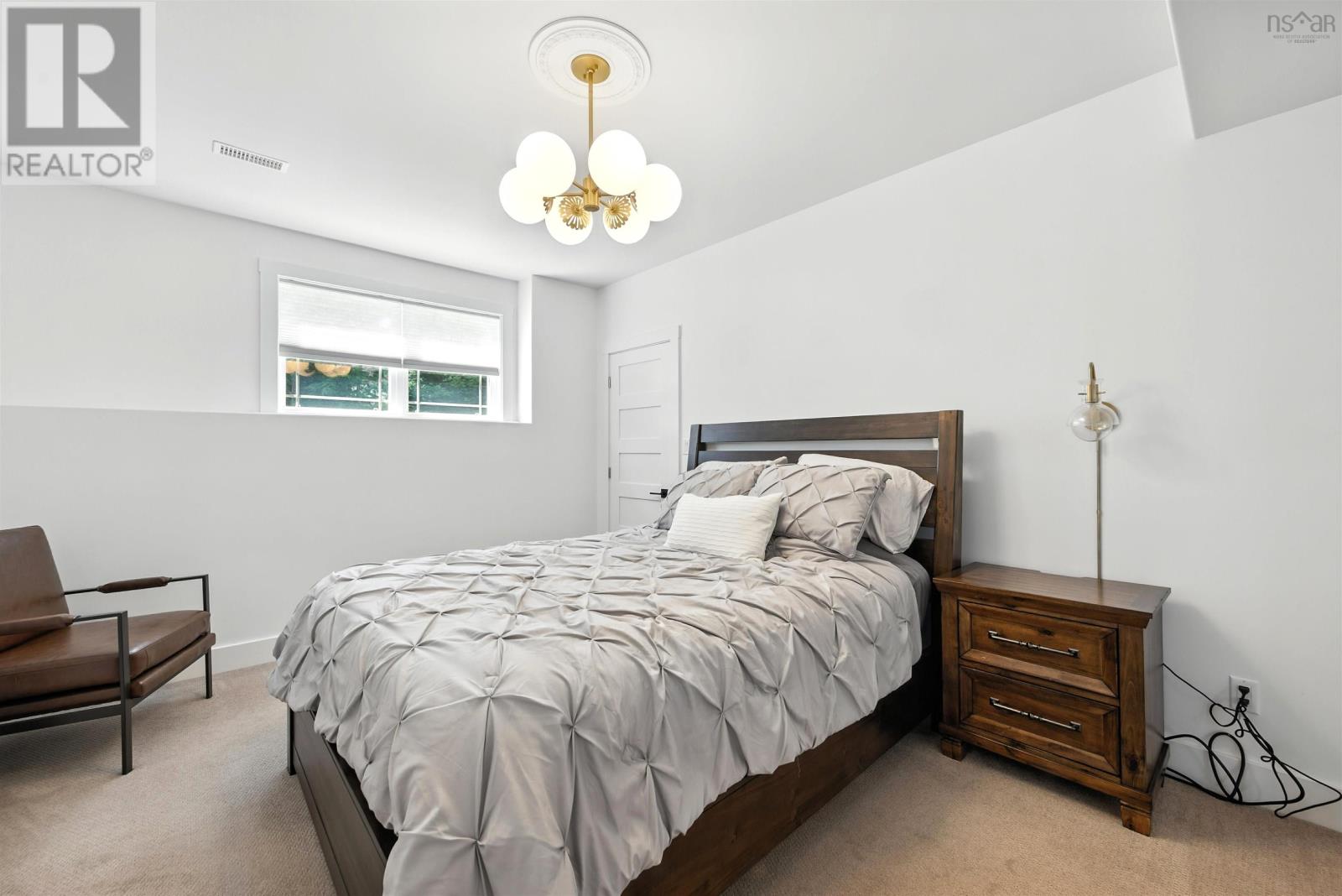 261 Aberdeen Drive Property Photo 34